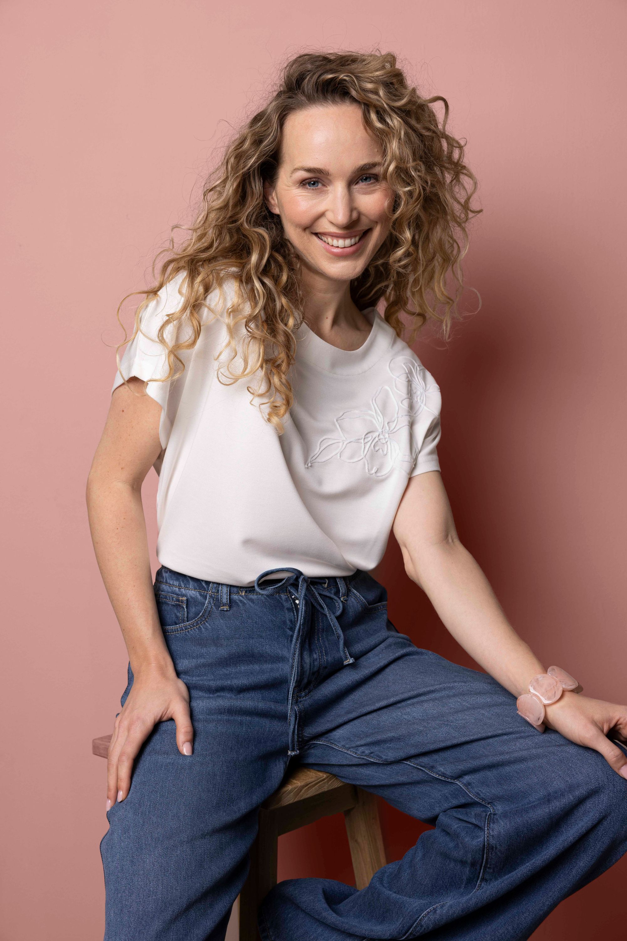 Norah Off-white shirt met bloemen off-white 218473-101-46