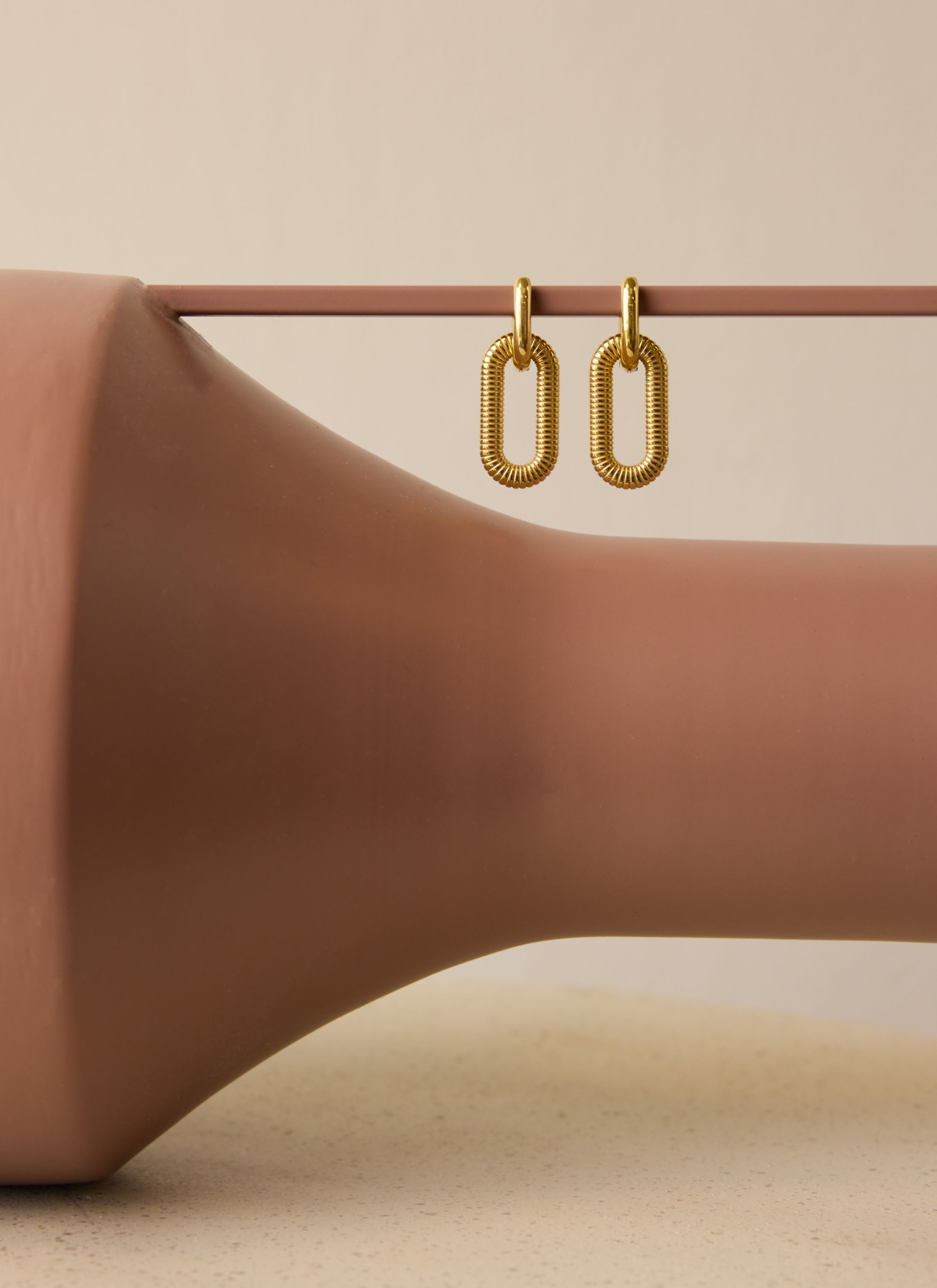Norah Goudkleurige ovale oorbellen gold 218514-199
