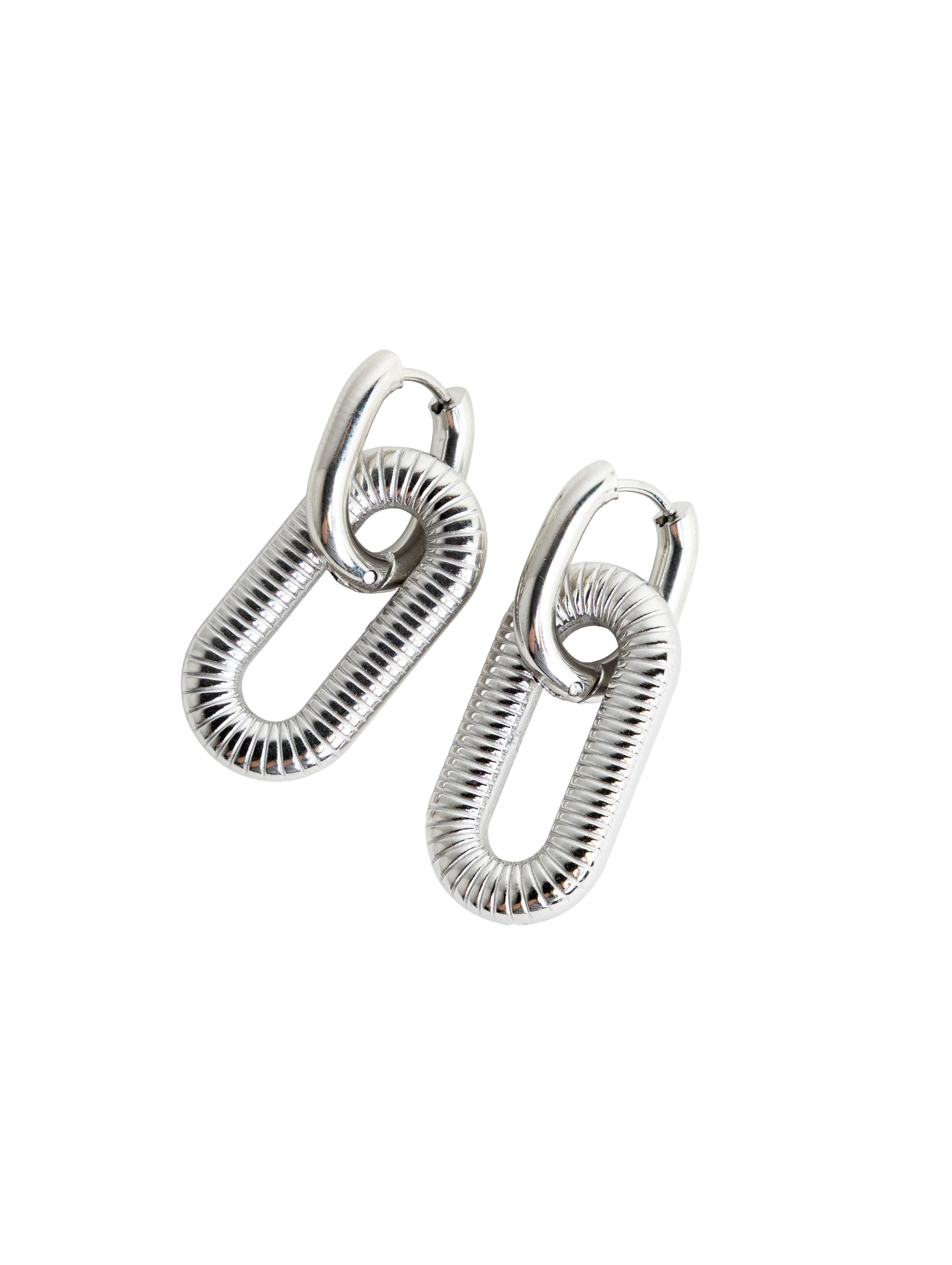 Norah Zilverkleurige ovale oorbellen silver 218515-099