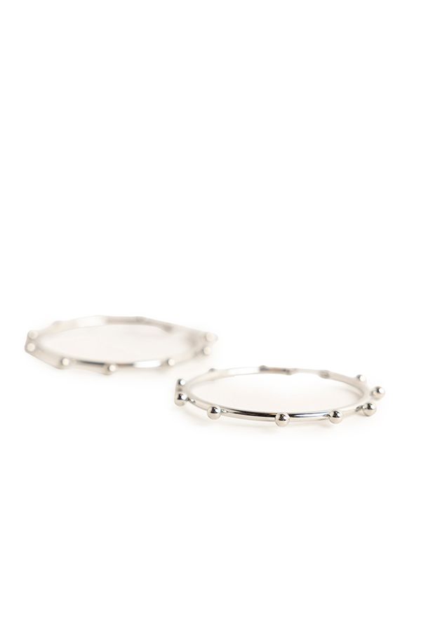 Norah Zilverkleurige oorringen met bolletjes silver 218523-099-ONE