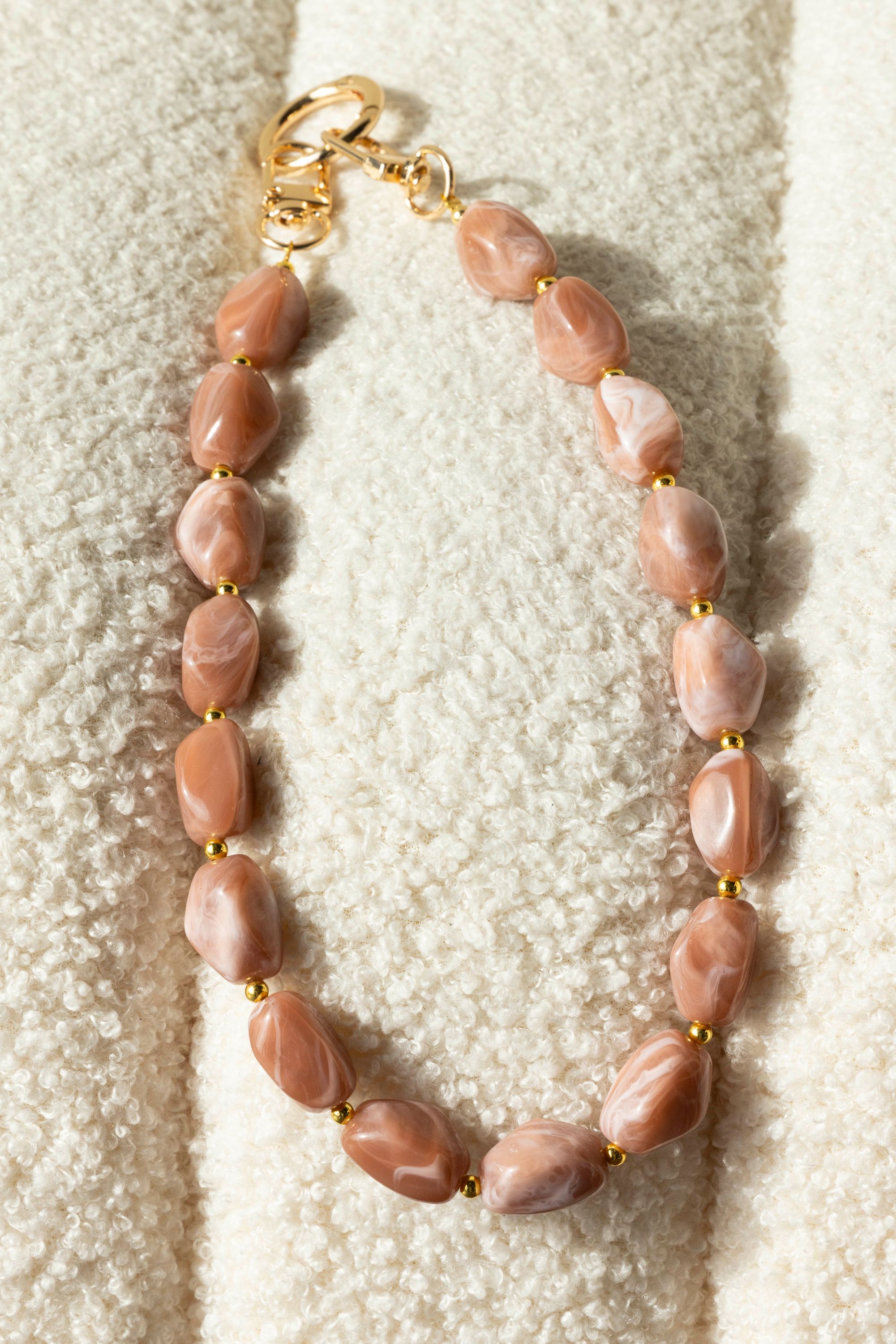 Norah Telefoonkoord gekleurde kralen blush 218592-905-ONE