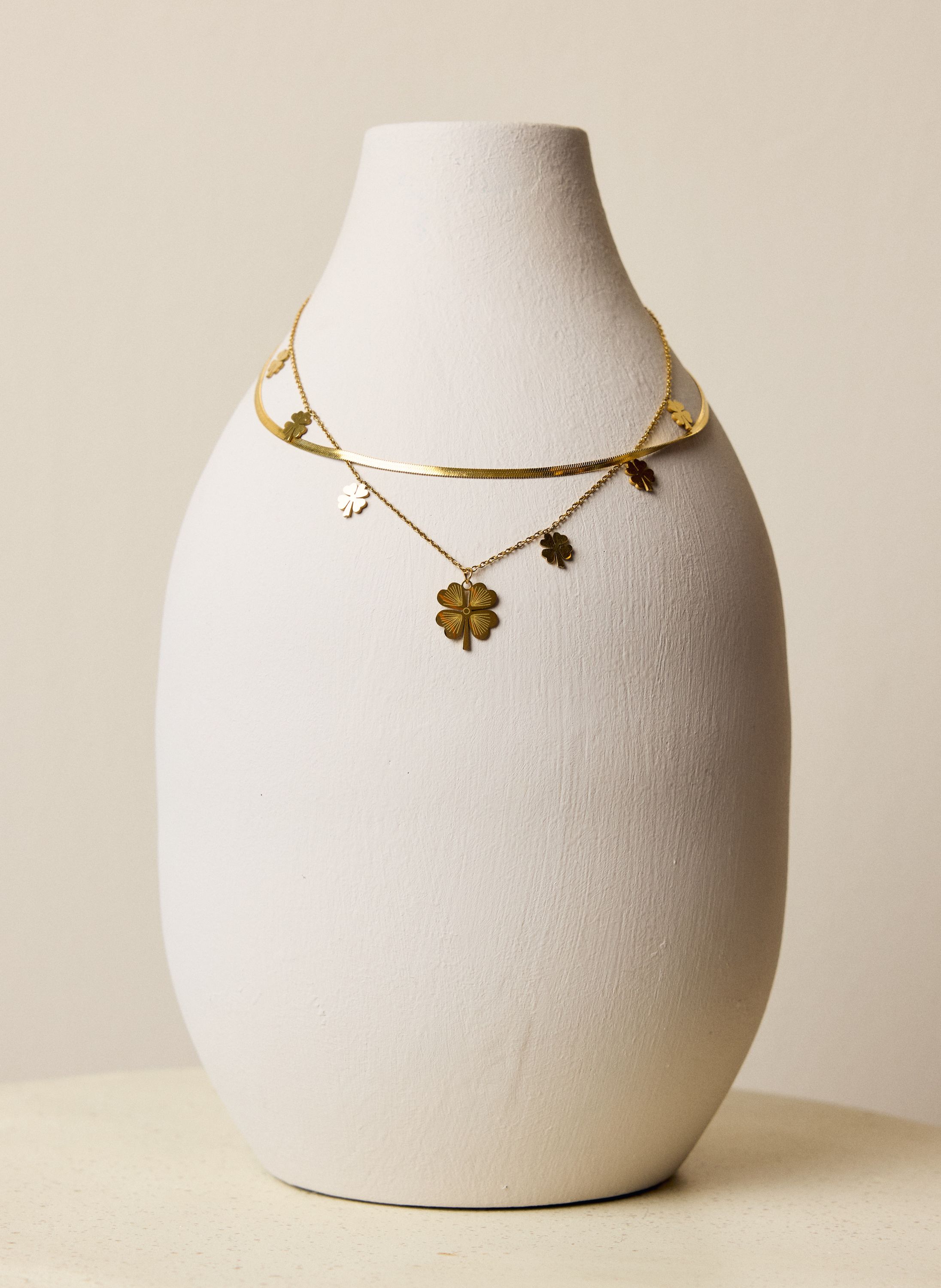 Norah Goudkleurige dubbele ketting met klavertje gold 218613-199-ONE