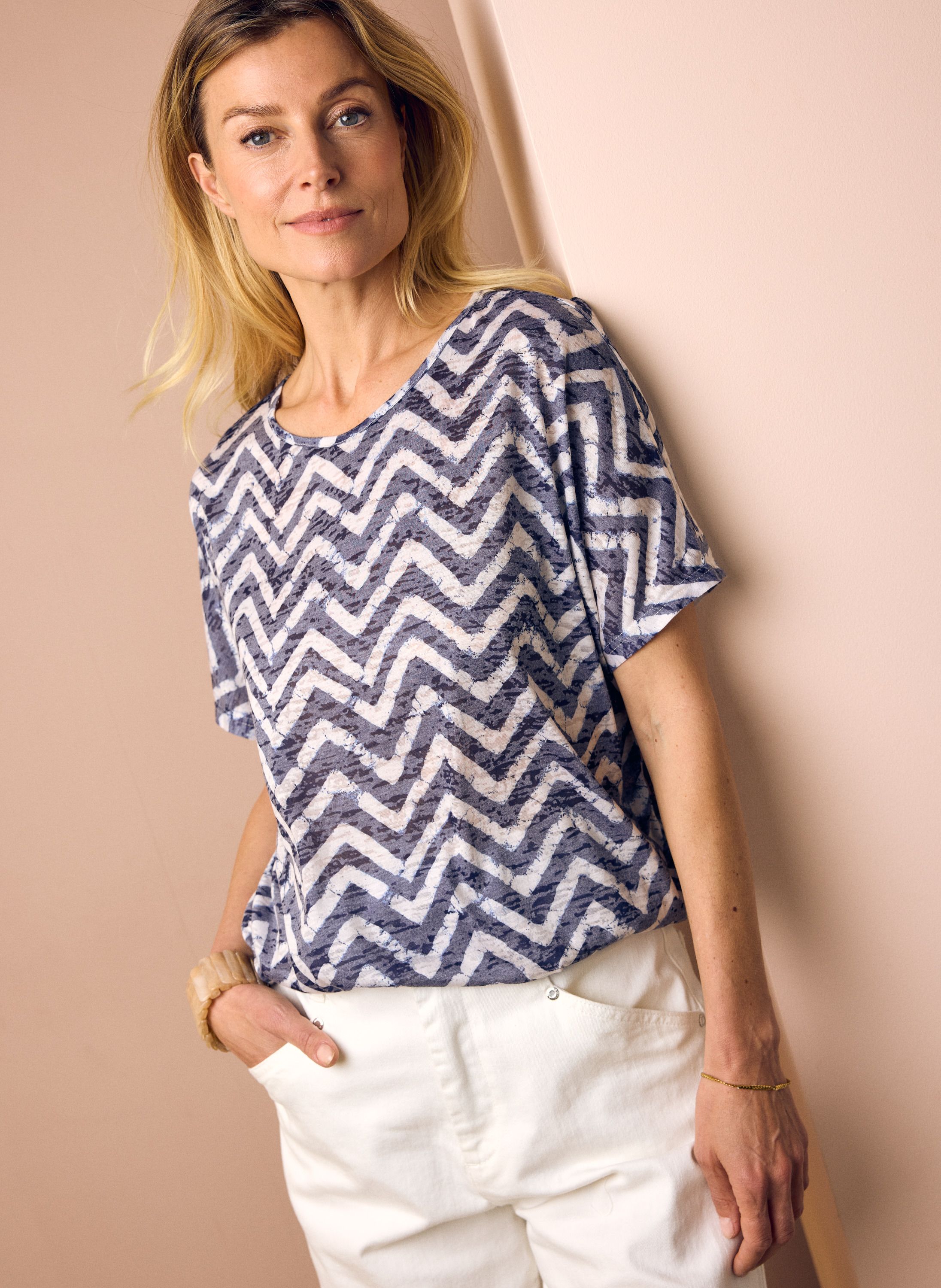 Norah Ecru/blauw shirt met grafische print blue/ecru 218667-441-38