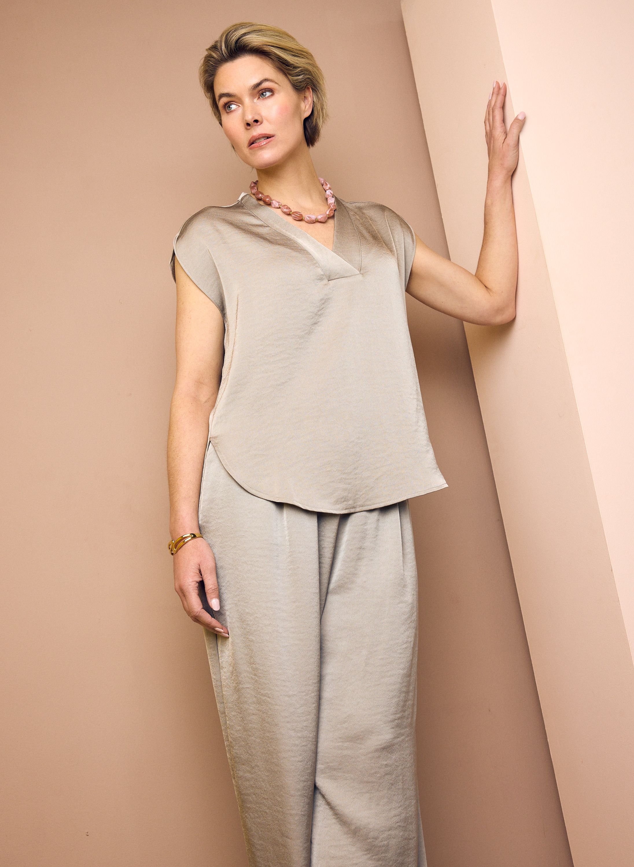 Norah Grijze satijnen top light grey 218685-051-44