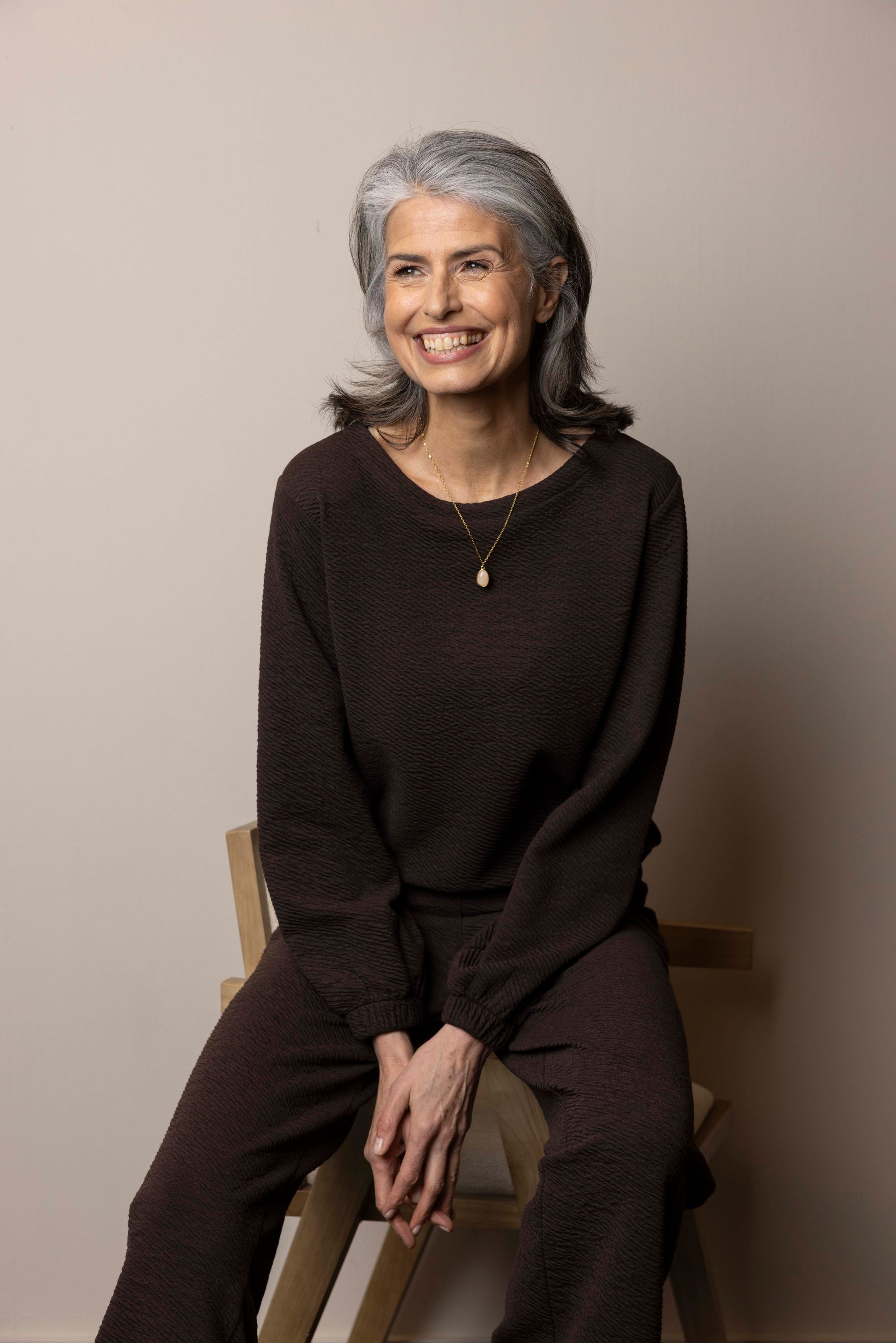 Norah Bruine sweater met structuur en ronde hals brown 218687-200-42