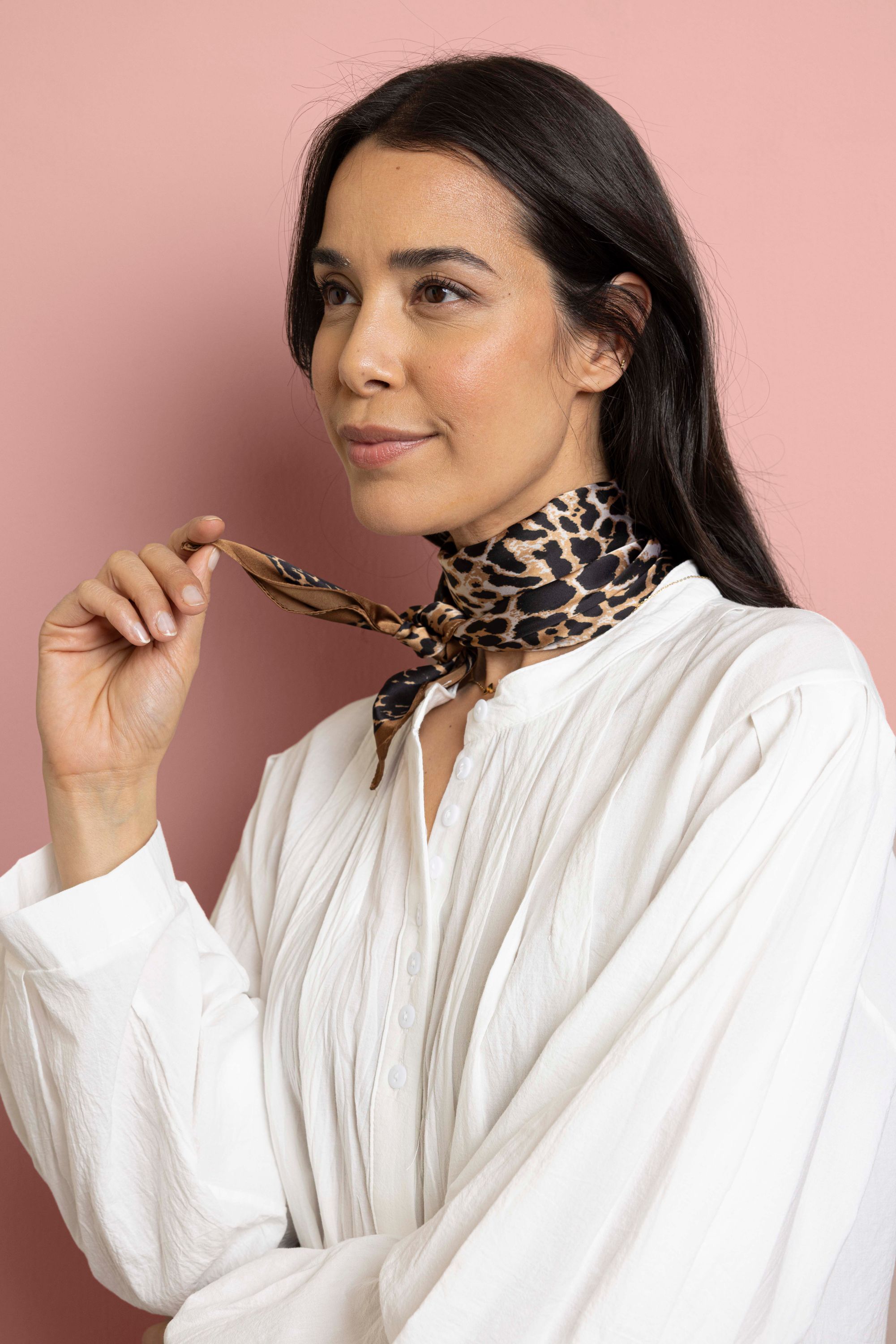 Norah Off-white sjaal met luipaardprint brown melange 218711-250-ONE