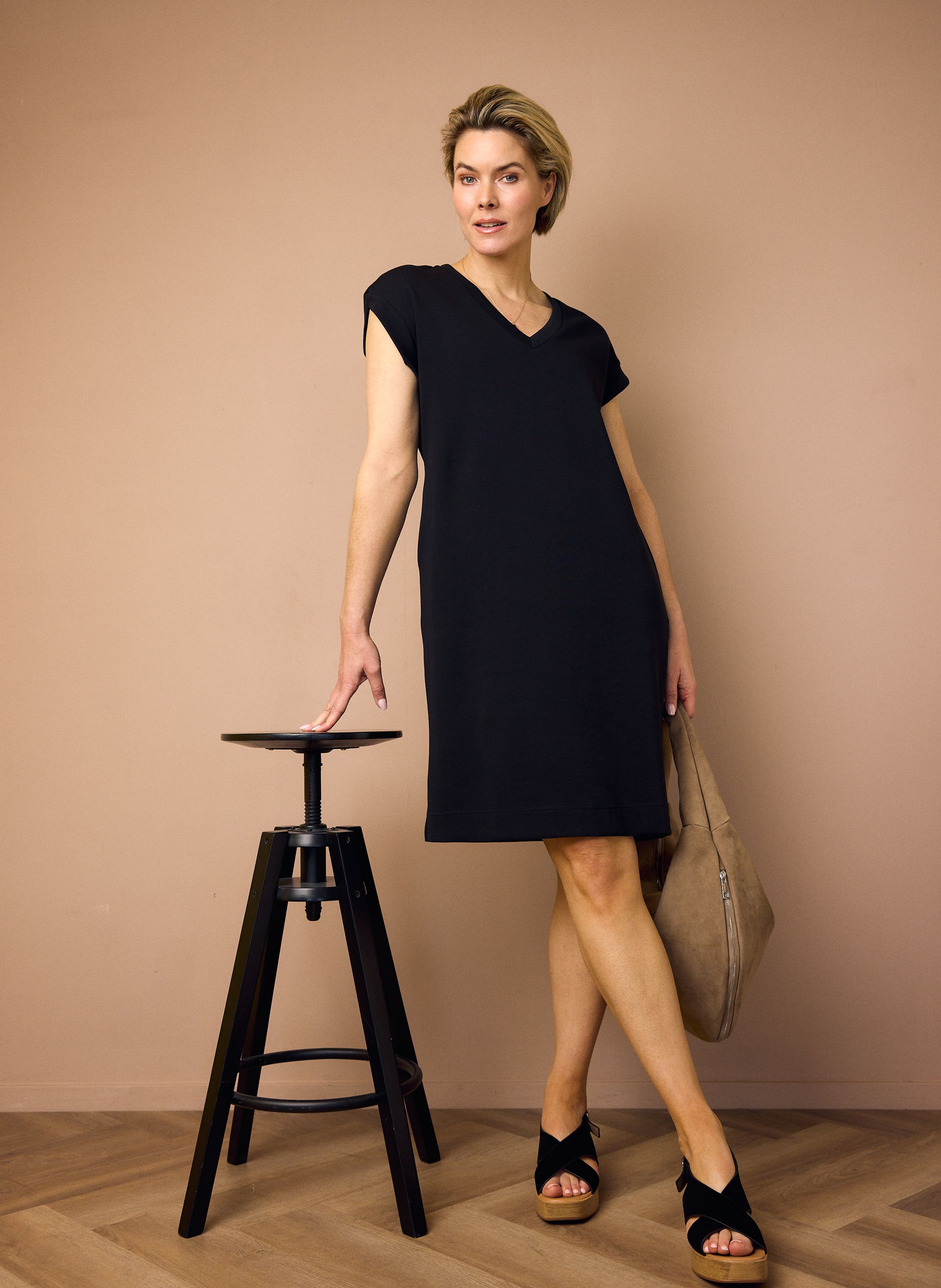 Norah Zwarte basic midi jurk black 218765-001-36