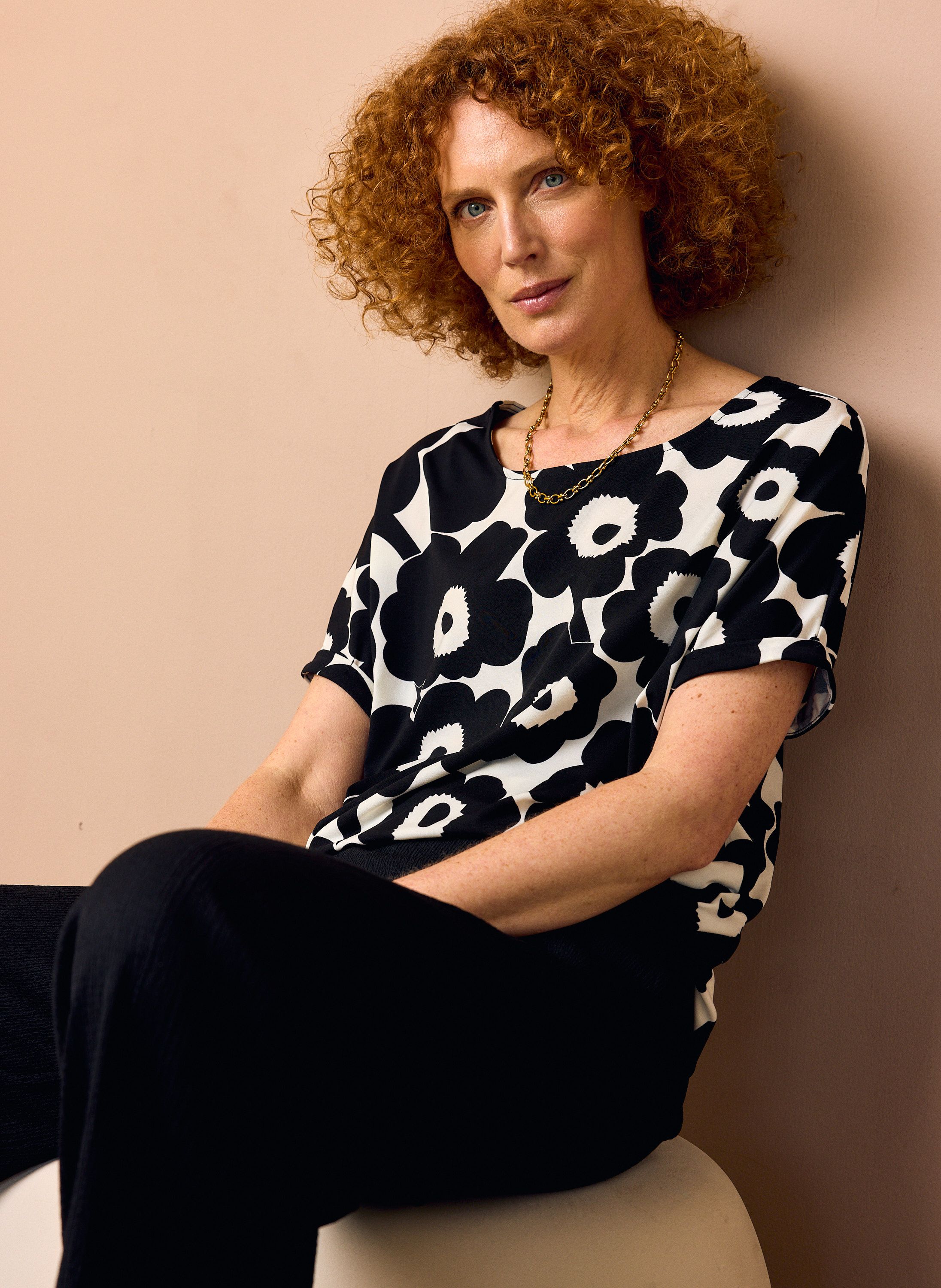 Norah zwart/wit shirt met bloemenprint black/white 219002-031