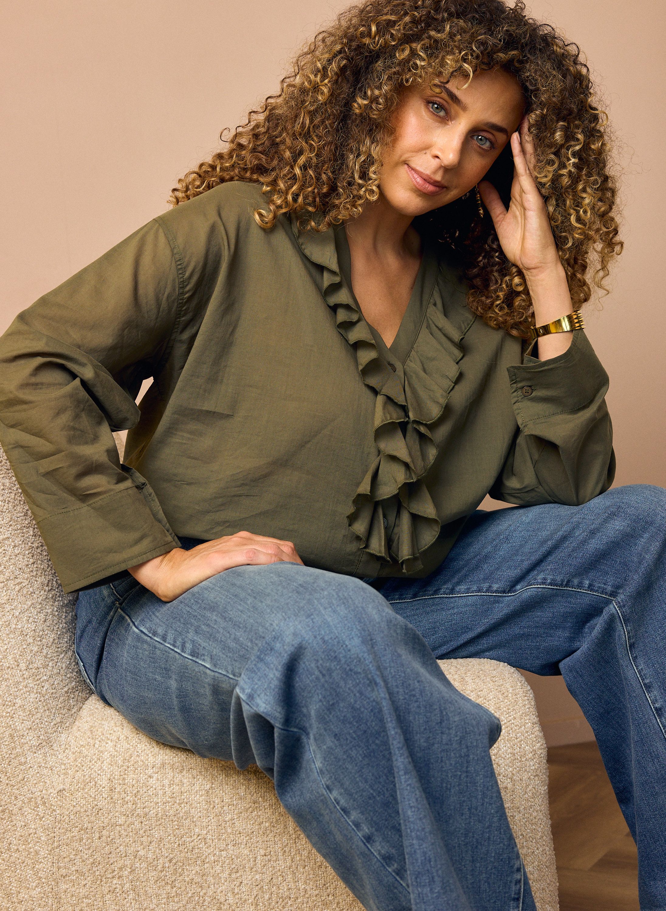 Norah Donkergroene blouse met volants army green 219044-595
