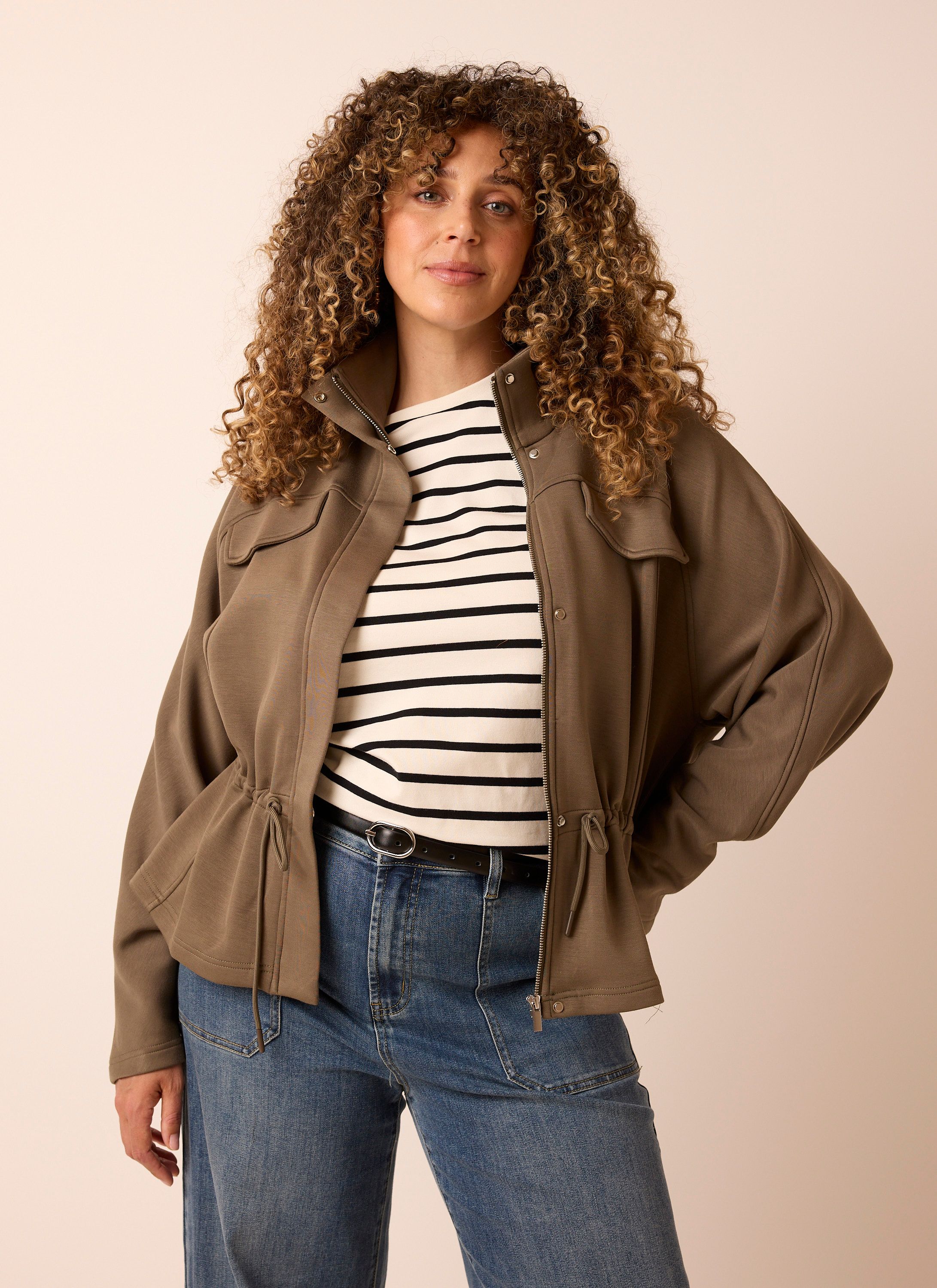 Norah Donkergroen jasje met strikkoord dark olive 219127-598