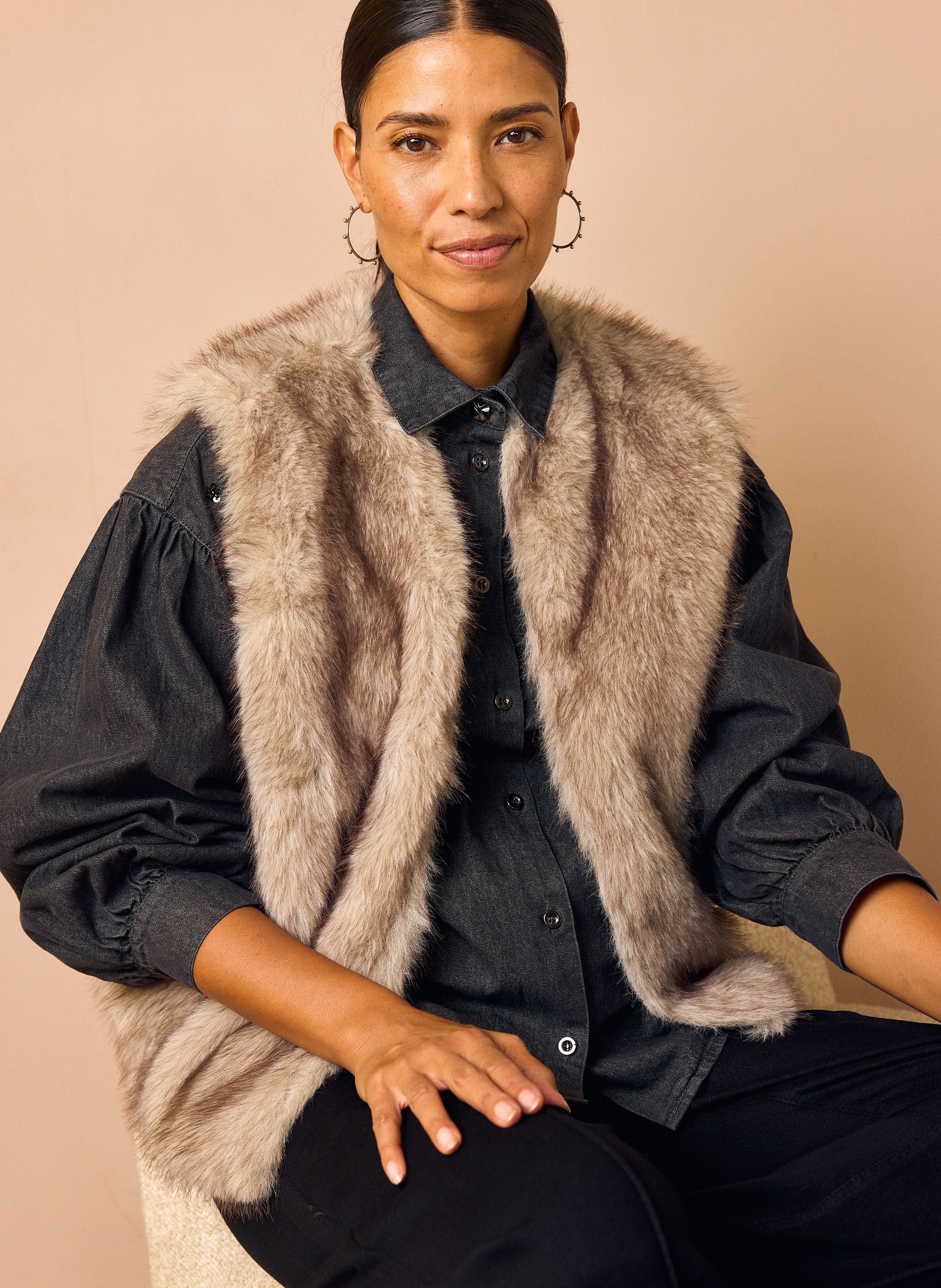 Norah Bruin gilet van imitatiebont brown melange 219304-250
