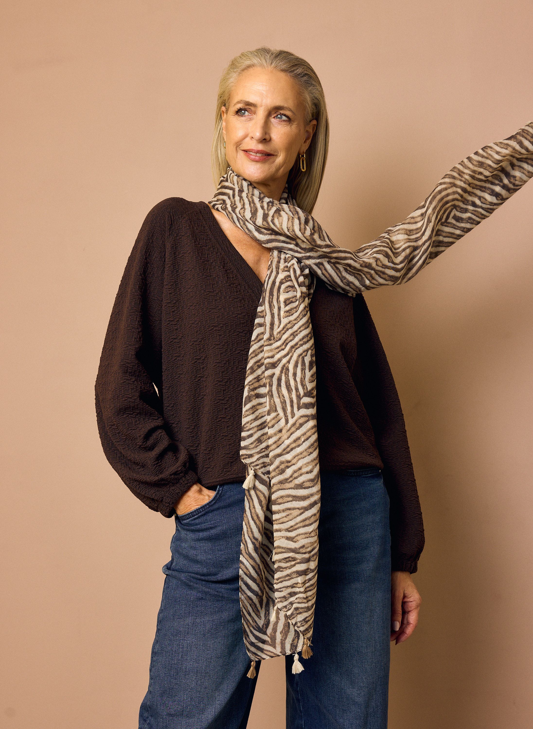 Norah Ecru sjaal met zebraprint brown melange 219633-250