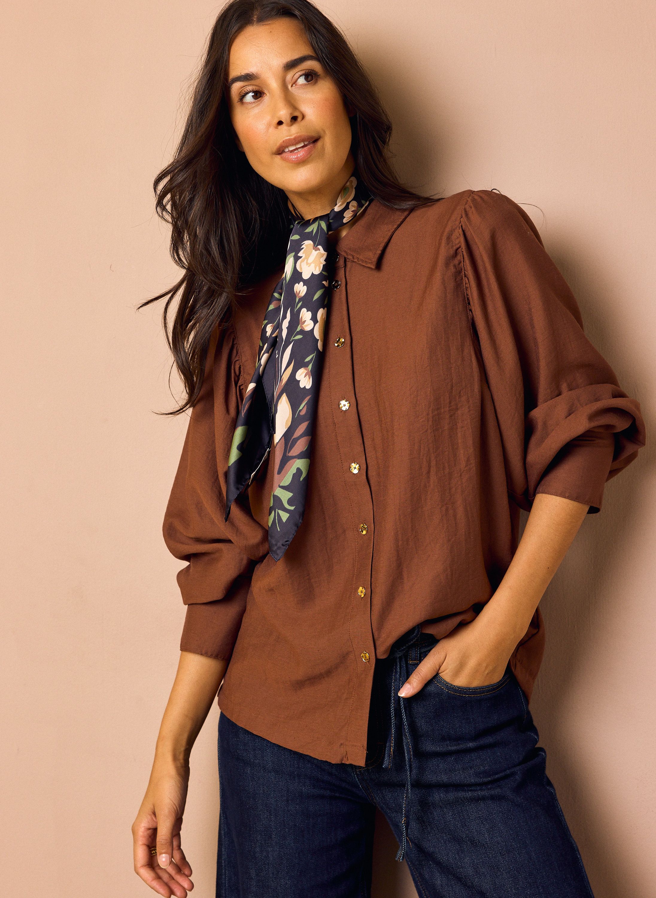 Norah Bruine blouse met goudkleurige knopen brown 219691-200
