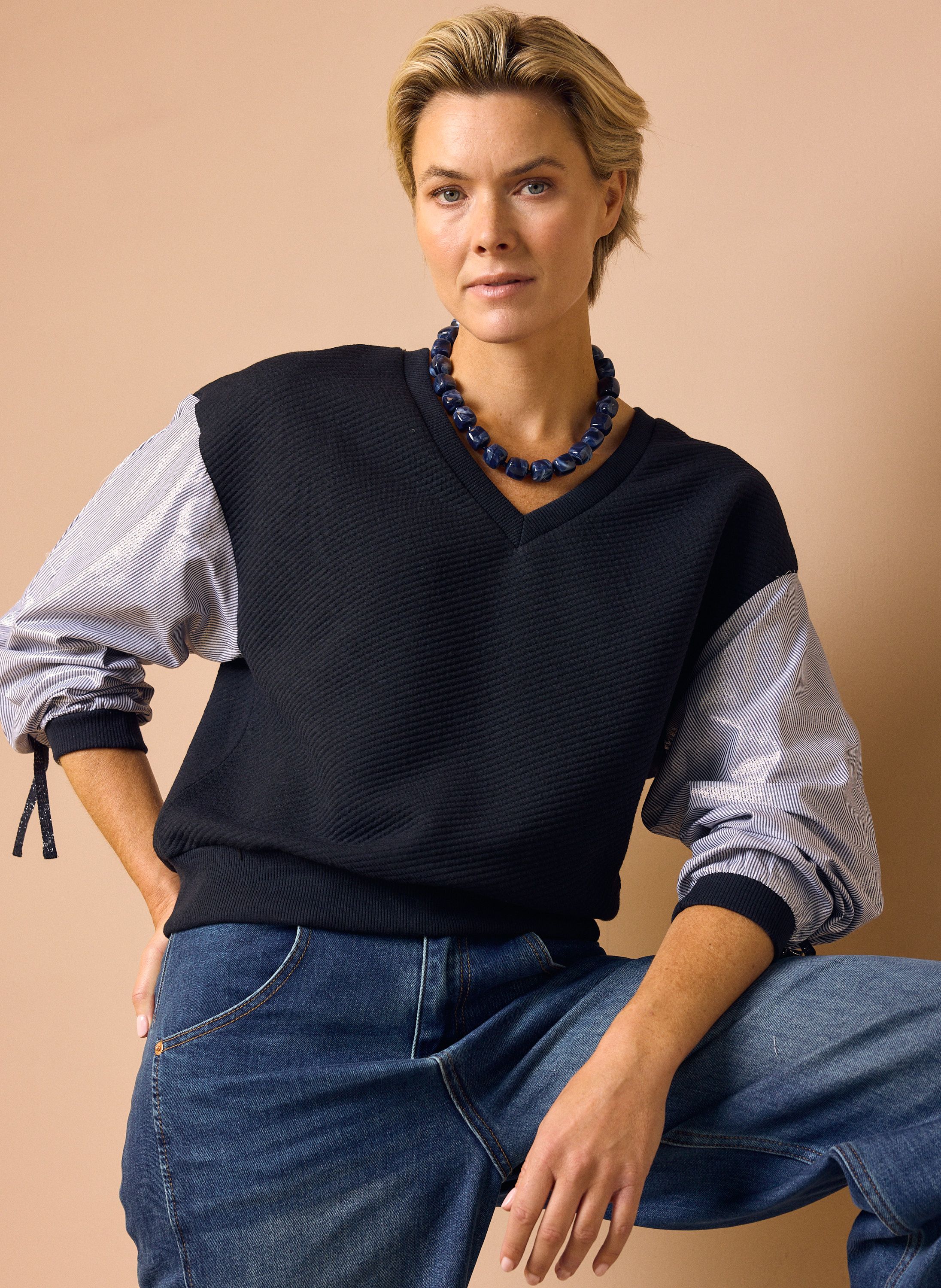 Norah Blauwe sweater met gestreepte mouwen blue/white 219926-431