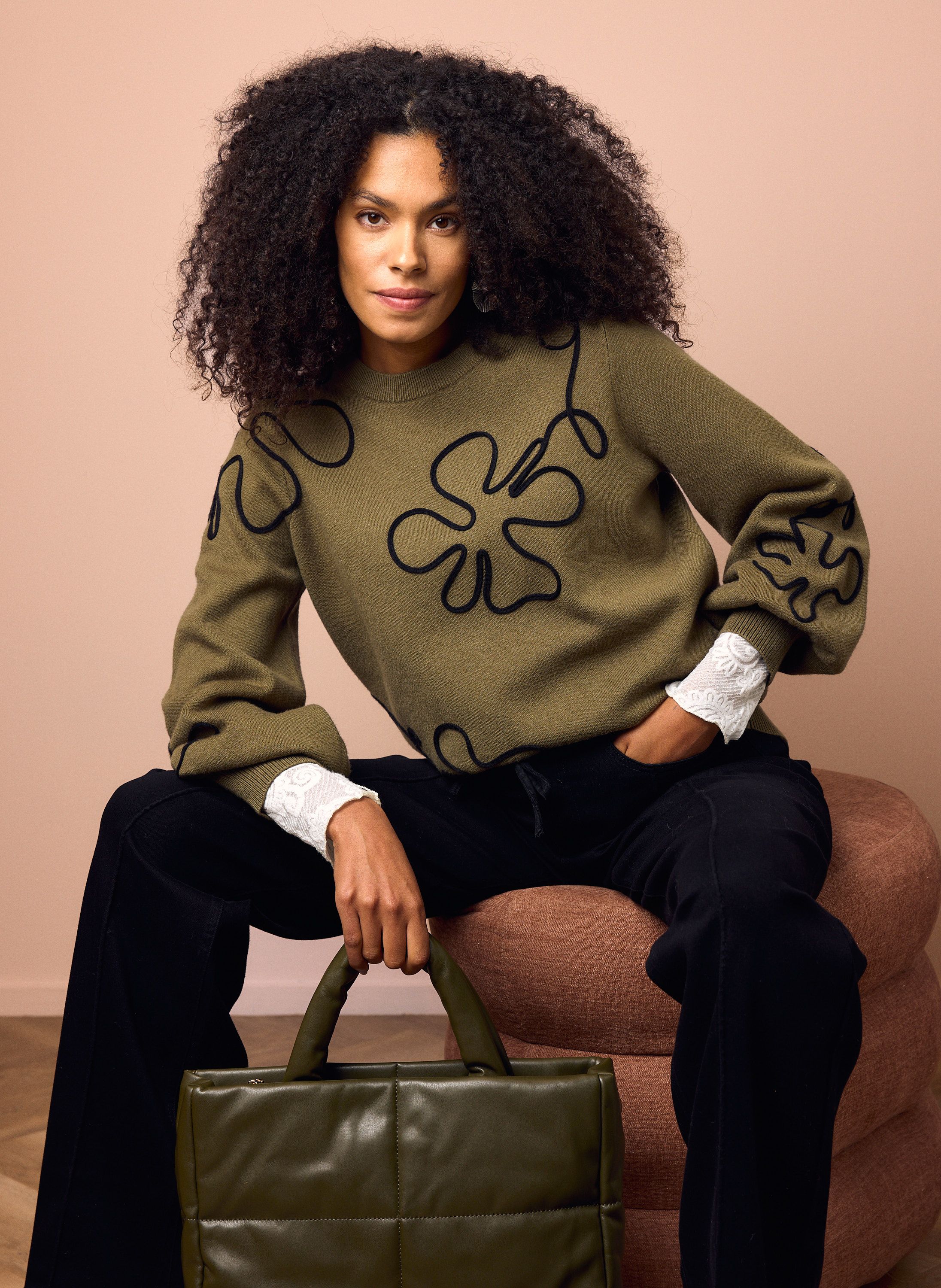Norah Groene trui met bloemen apple green 220051-595