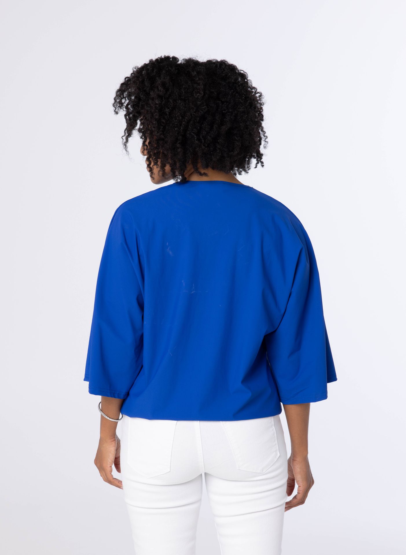 Norah Blauw shirt van travelstof cobalt 213469-468