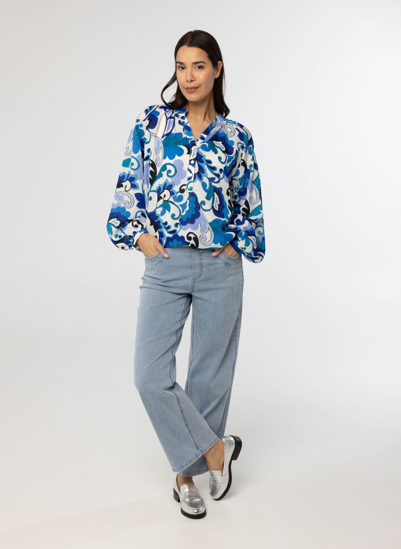 Norah Blauwe blouse met pofmouwen blue multicolor 213945-420