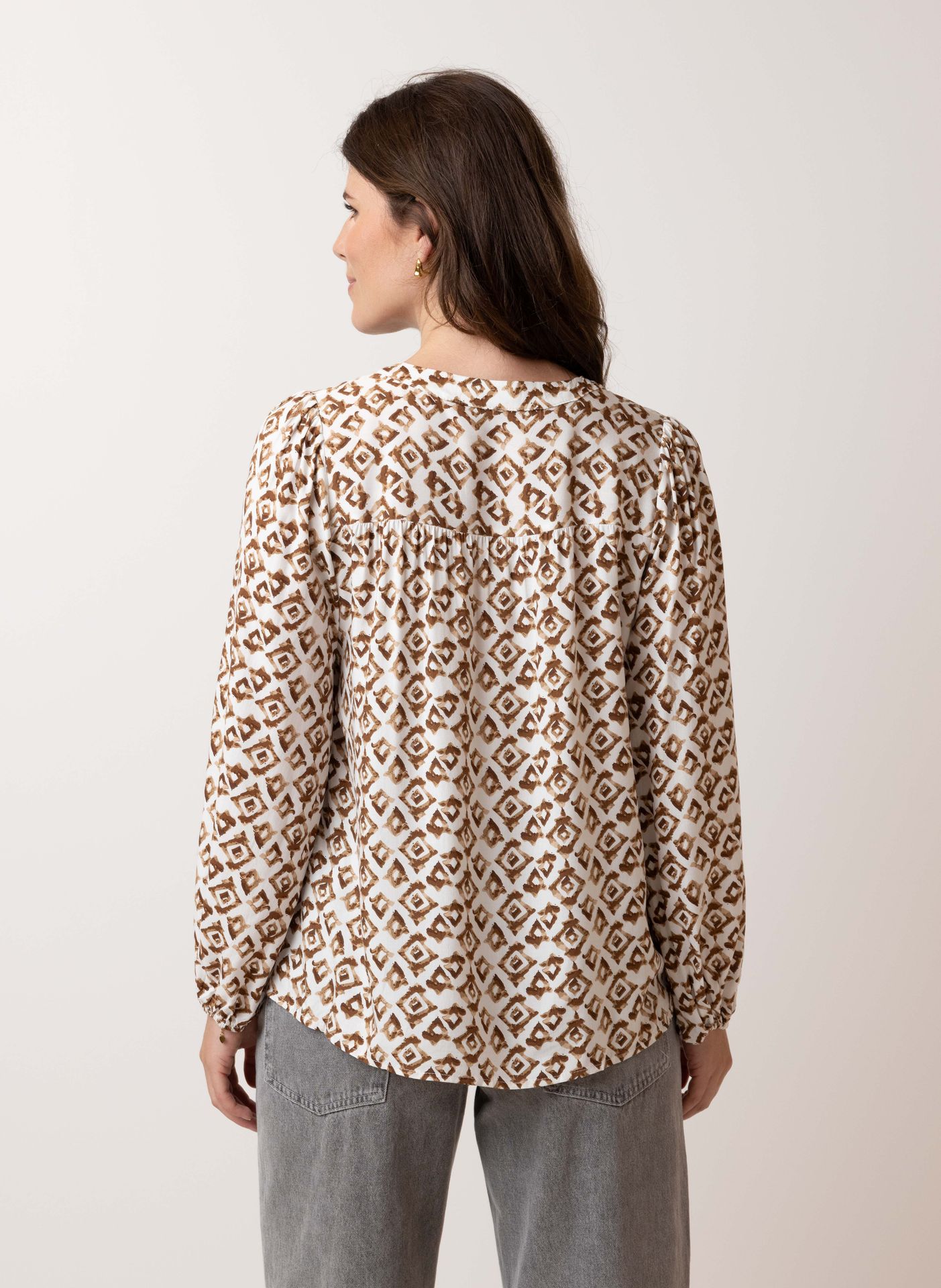 Norah Blouse met koordjes brown/white 213507-231