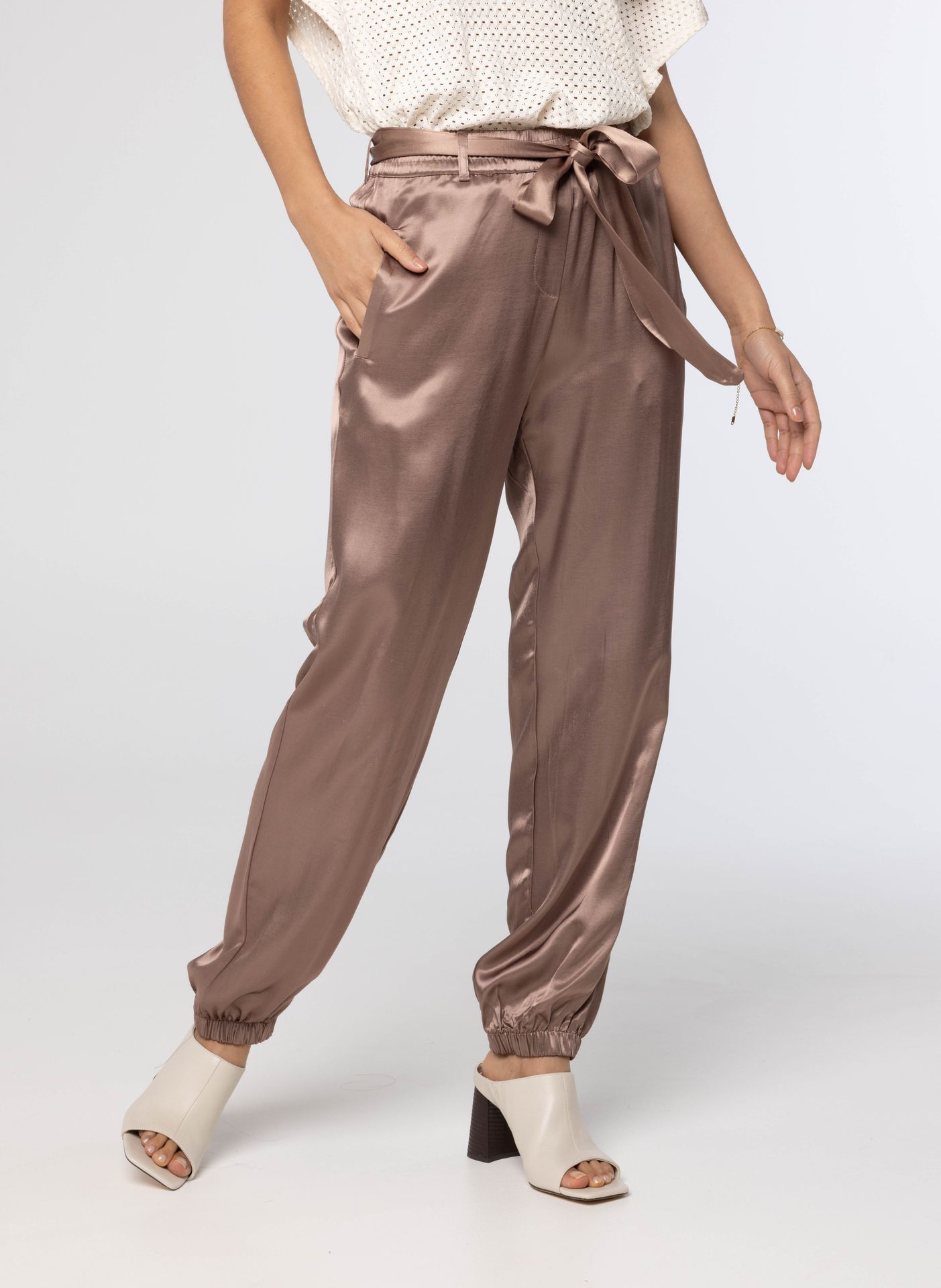 Norah Bronzen pantalon met glans taupe 214114-204