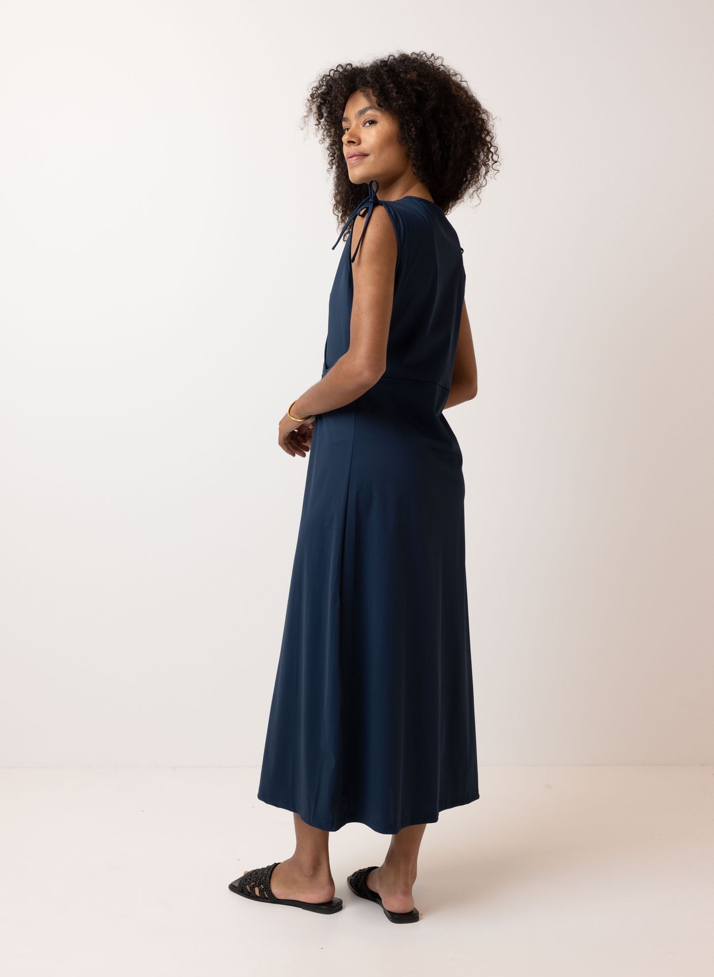 Norah Donkerblauwe maxi jurk travelstof dark blue 213473-499