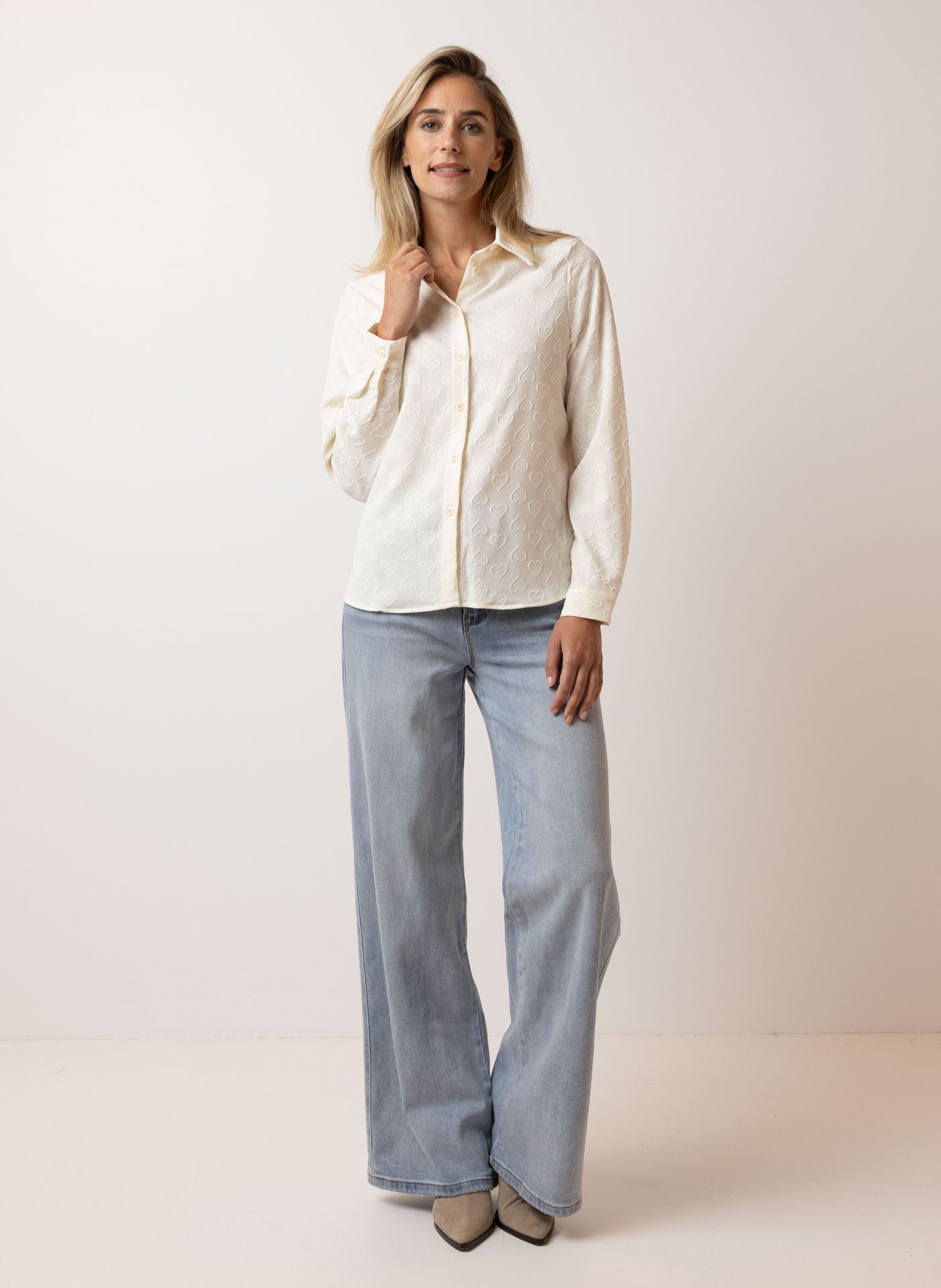 Norah Ecru blouse met hartjes ecru 215683-102