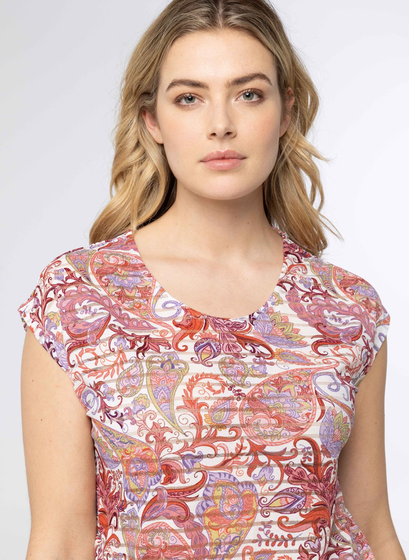 Norah Ecru shirt met kleurrijke print ecru multicolor 214169-122