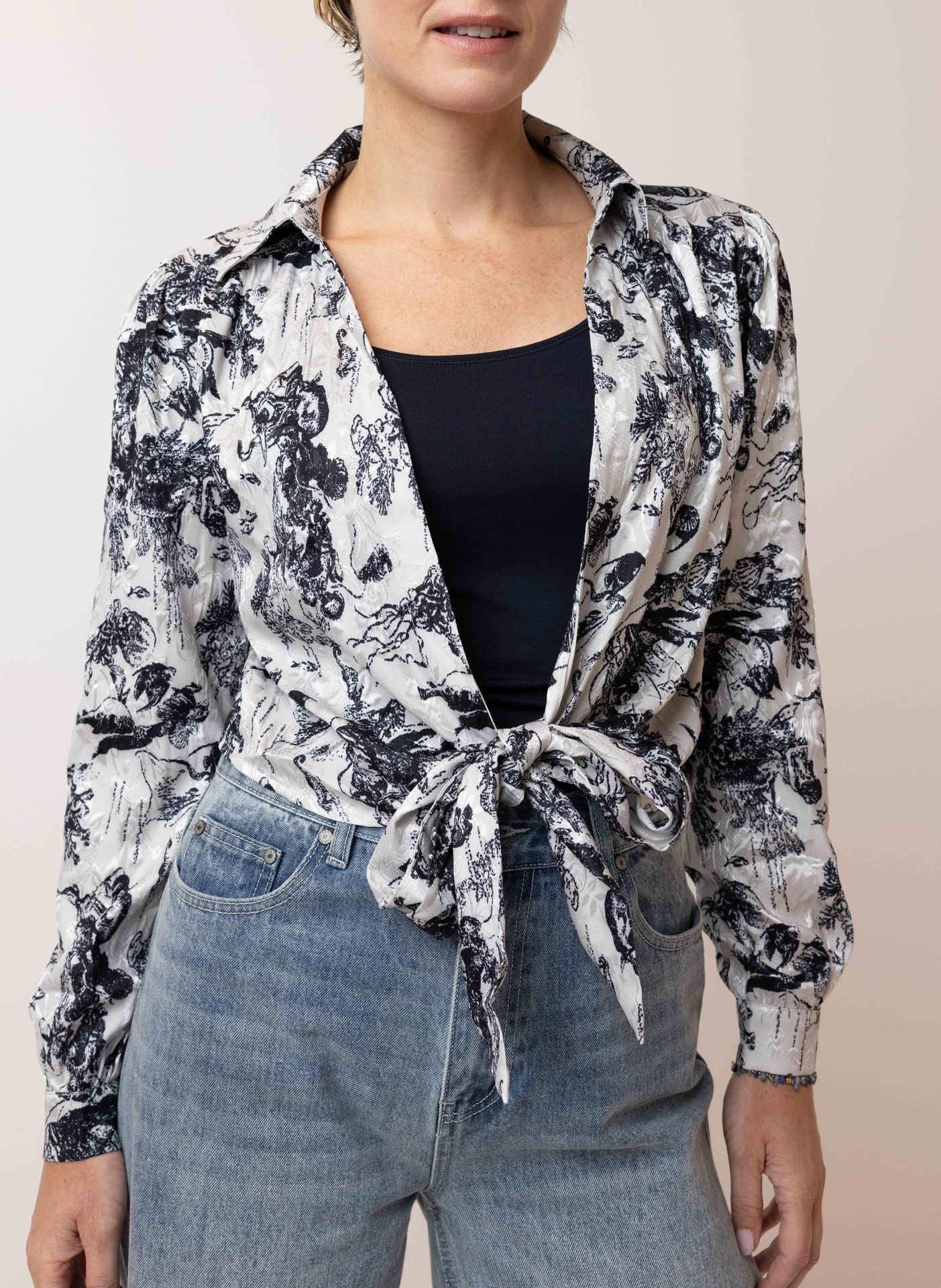 Norah Soepel vallende blouse met knoop blue/grey 214954-440