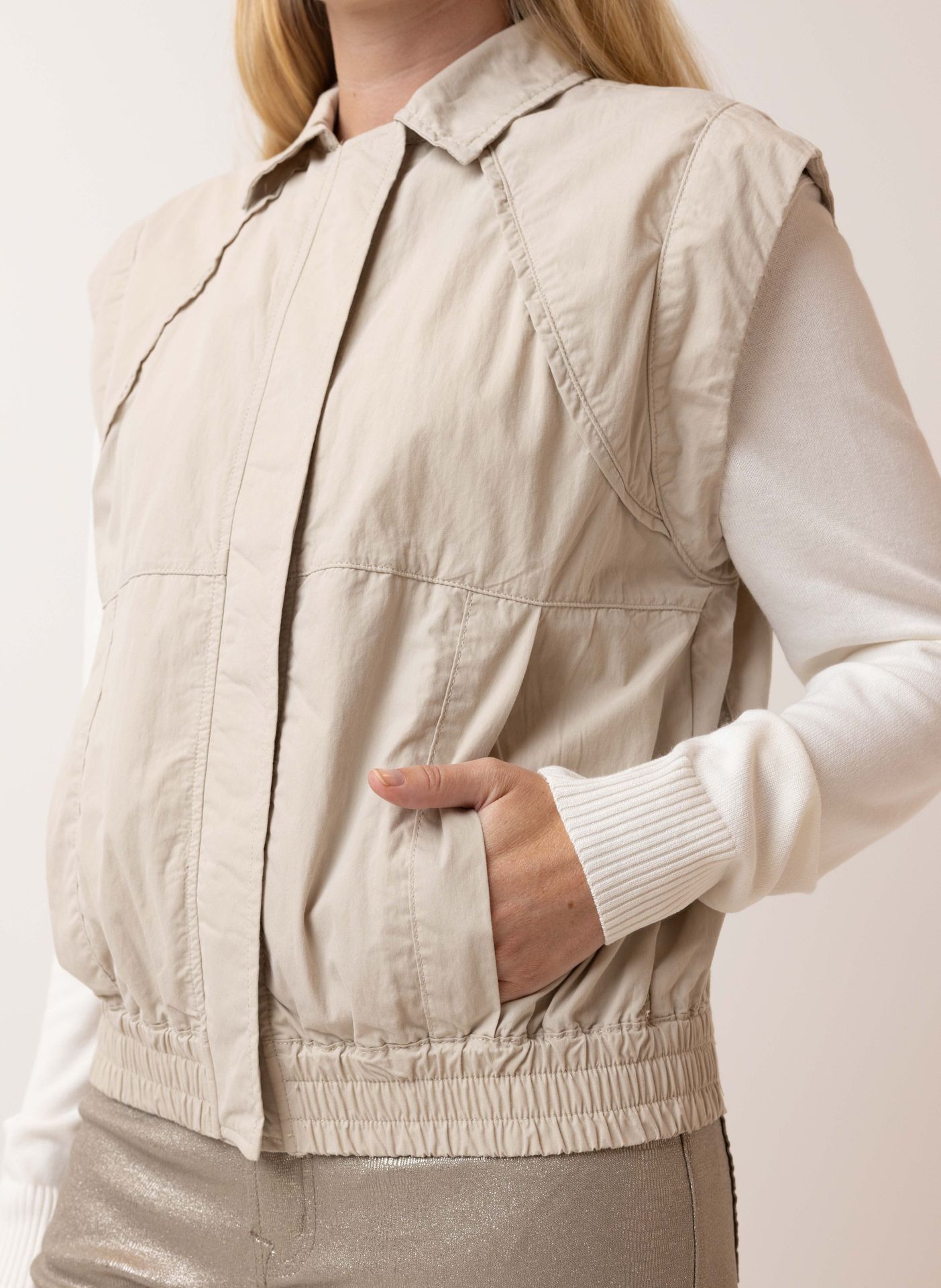 Norah Zandkleurig gilet sand 214748-110