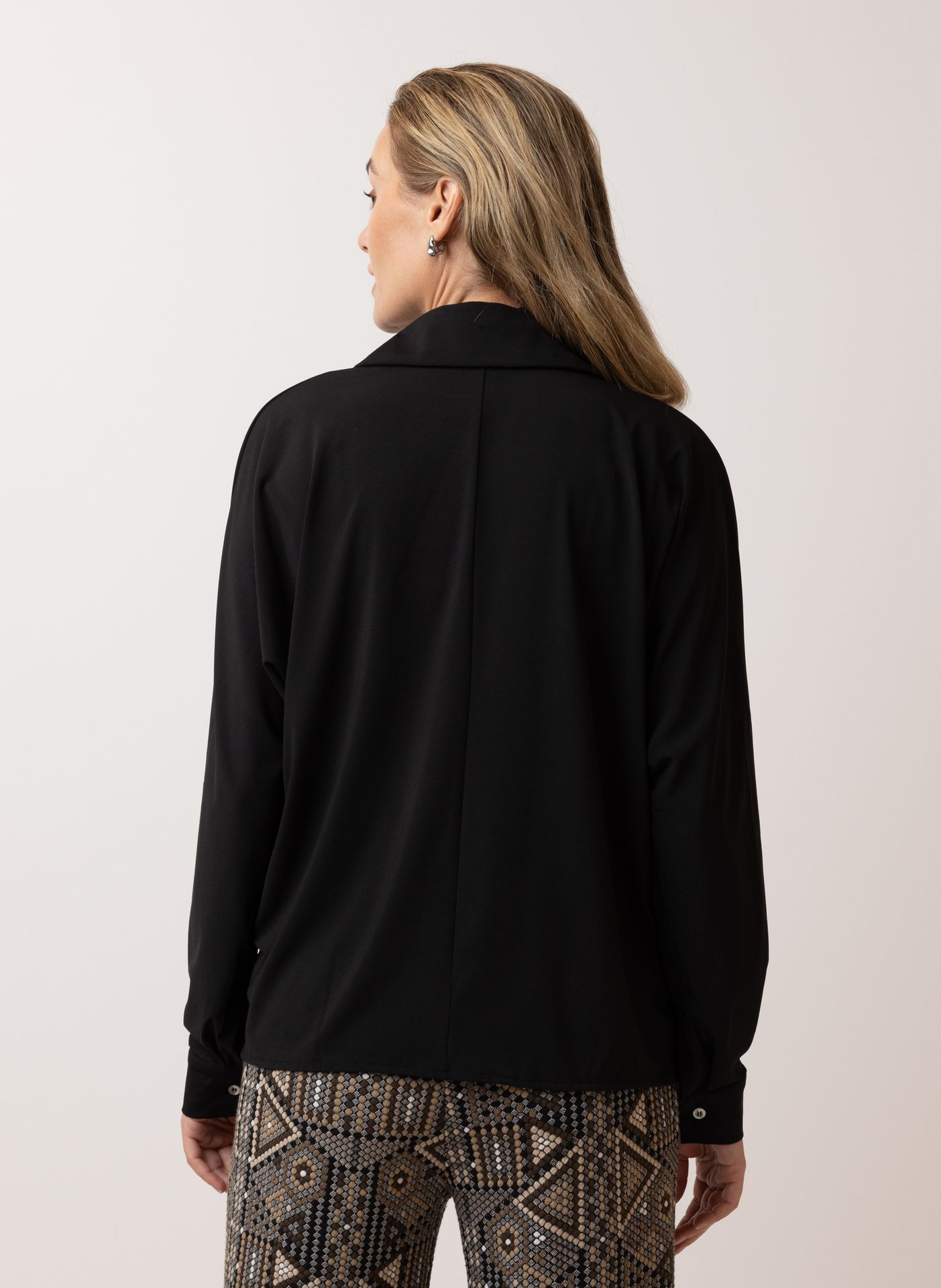 Norah Zwarte blouse travelstof black 215309-001