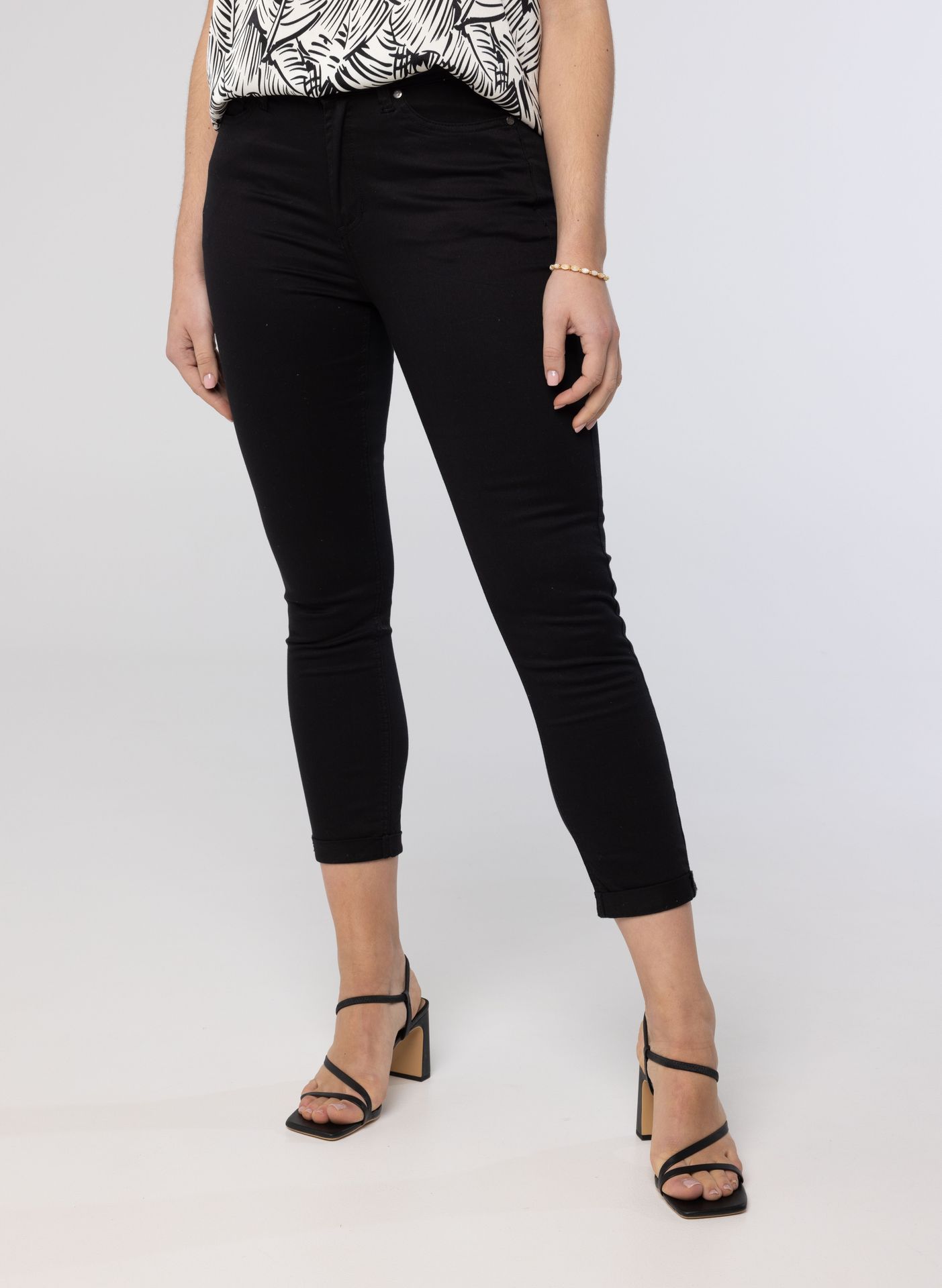 Norah Zwarte jeans black 211002-001