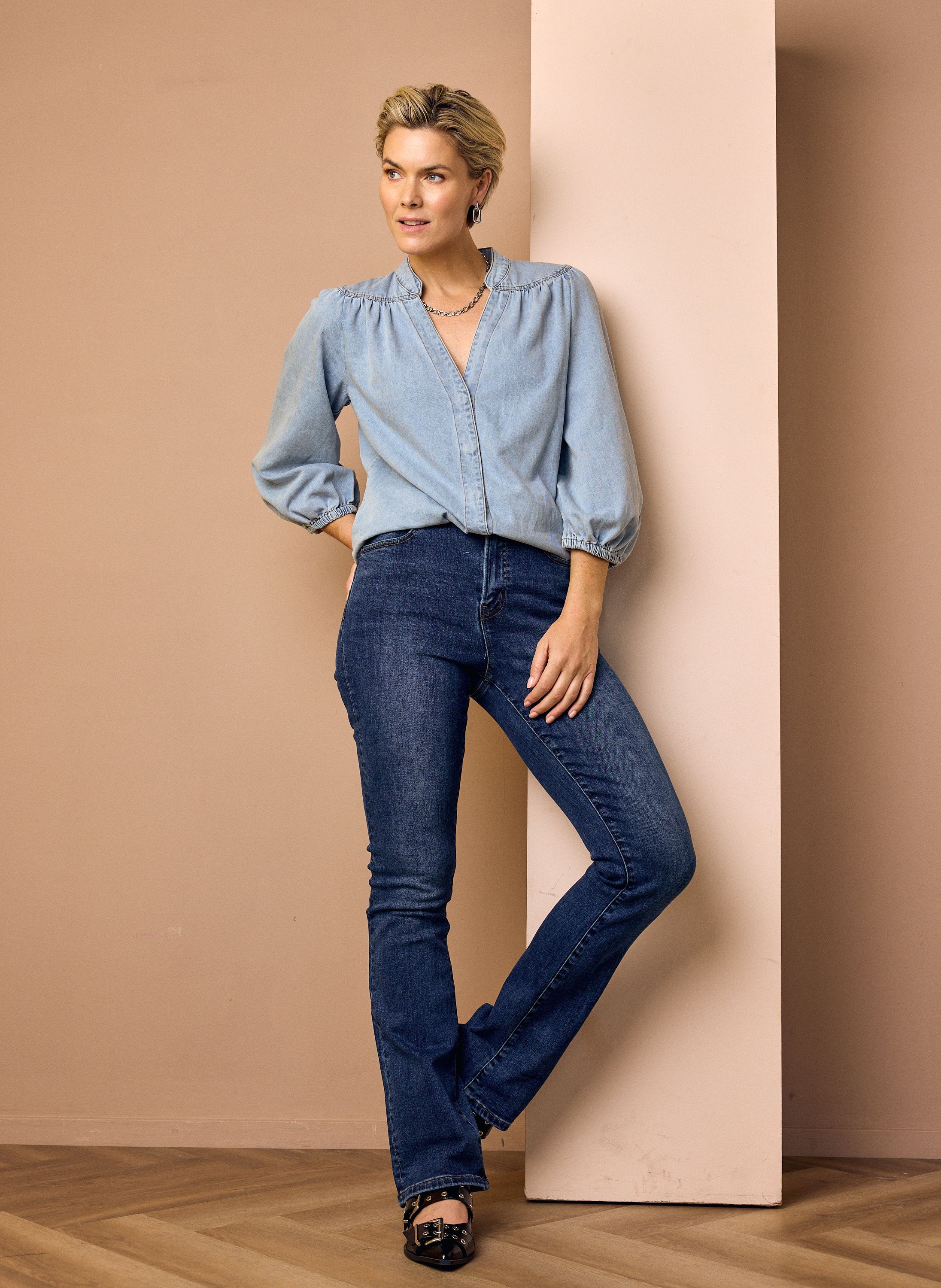 Norah Becky jeans | Flared | Blauw | L32 mid denim 217394-479